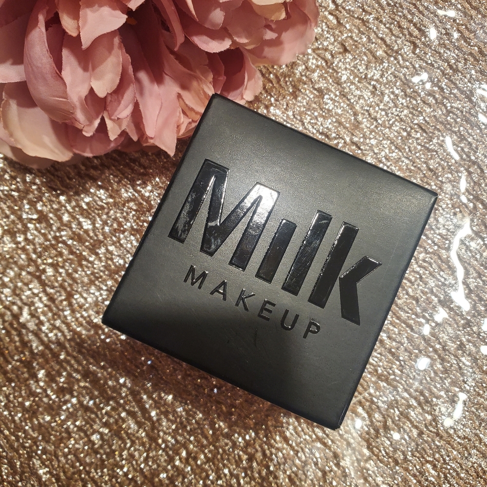 Milk Makeup Pore Eclipse Setting Powder - Light/Translucent - Picture 10 of 14